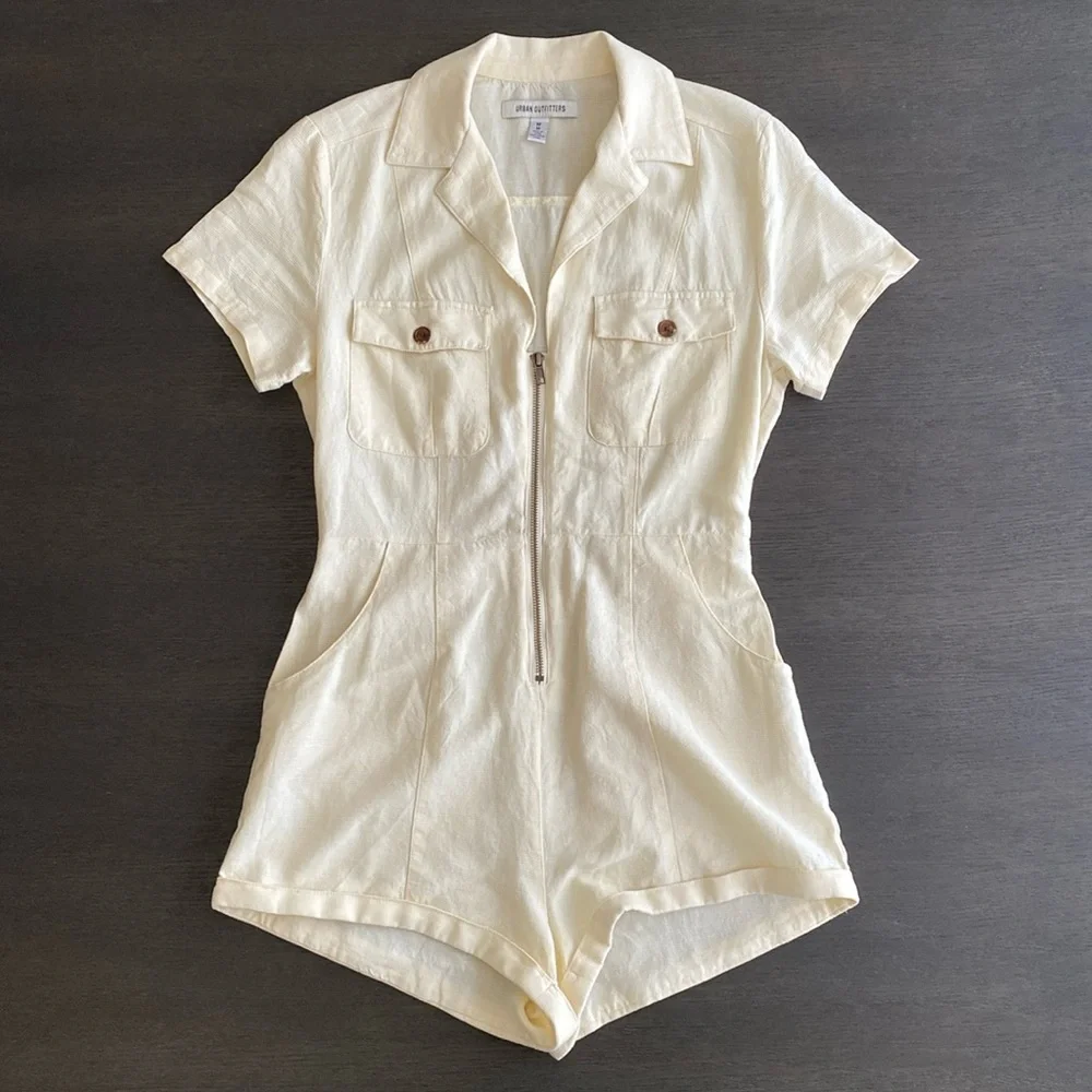 Urban outfitters cream romper - Picture 2 of 13